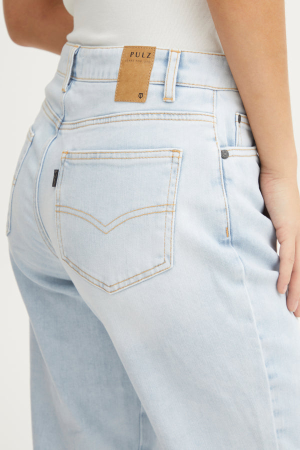 Pulz Lucy Mom Jeans Straight Leg in Bleached Blue Denim