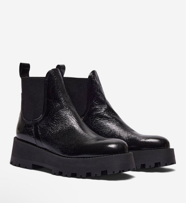 Selected Femme Patent Leather Chelsea Boots in Black